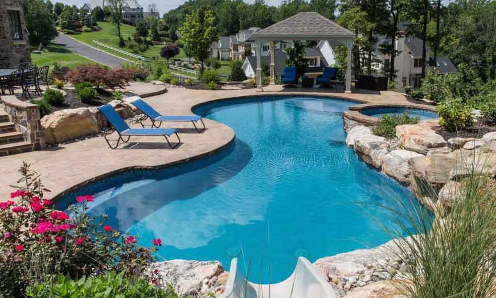 10 Pool Landscaping Ideas to Transform Your Backyard