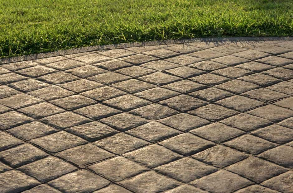 Exploring Best Cleaning Methods for Your Stamped Concrete Driveway