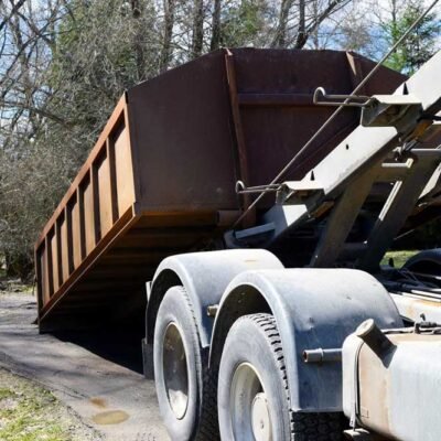 The Benefits of Renting a Dumpster for Yard Waste Removal